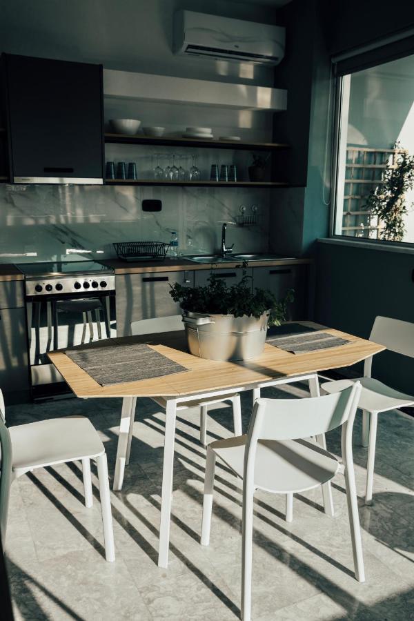 Loft With Private Parking Apartment Athens Ngoại thất bức ảnh